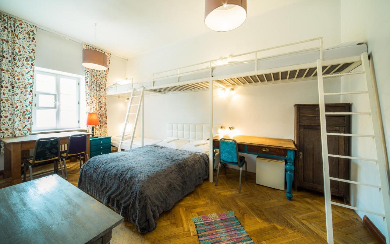Old Town Kanonia Apartments Варшава Экстерьер фото