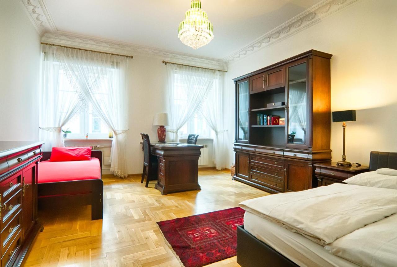 Old Town Kanonia Apartments Варшава Экстерьер фото