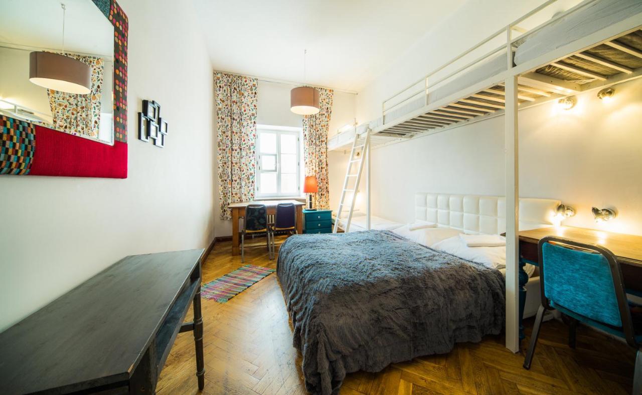 Old Town Kanonia Apartments Варшава Экстерьер фото